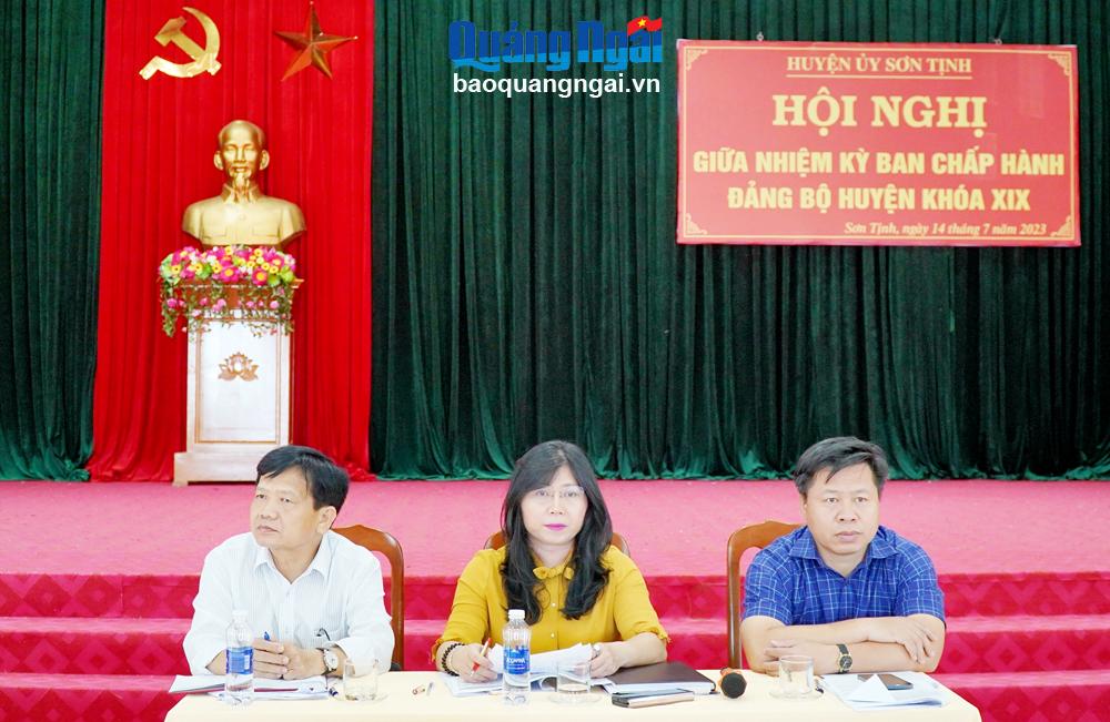 Huyện ủy Sơn Tịnh tổ chức Hội nghị sơ kết giữa nhiệm kỳ 