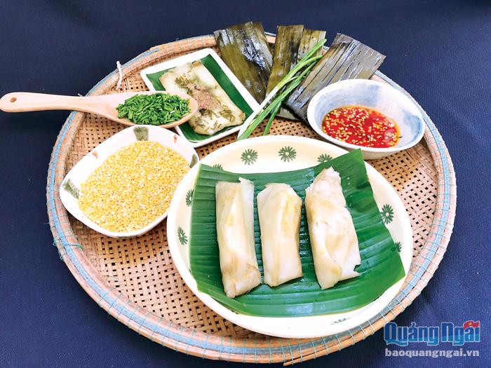 Bánh nậm, bánh gói là món ăn đặc trưng của người dân xứ Quảng.