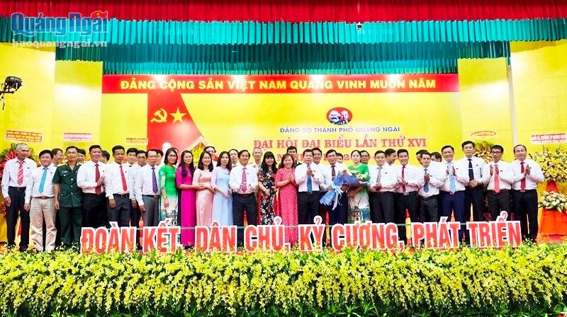 BCH Đảng bộ TP. Quảng Ngãi, nhiệm kỳ 2020- 2025 ra mắt đại hội