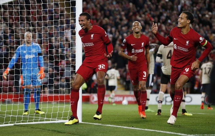 Liverpool có 3 điểm đầu tiên tại Champions League.