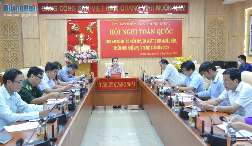 Quang cảnh hội nghị ở điểm cầu Quảng Ngãi.