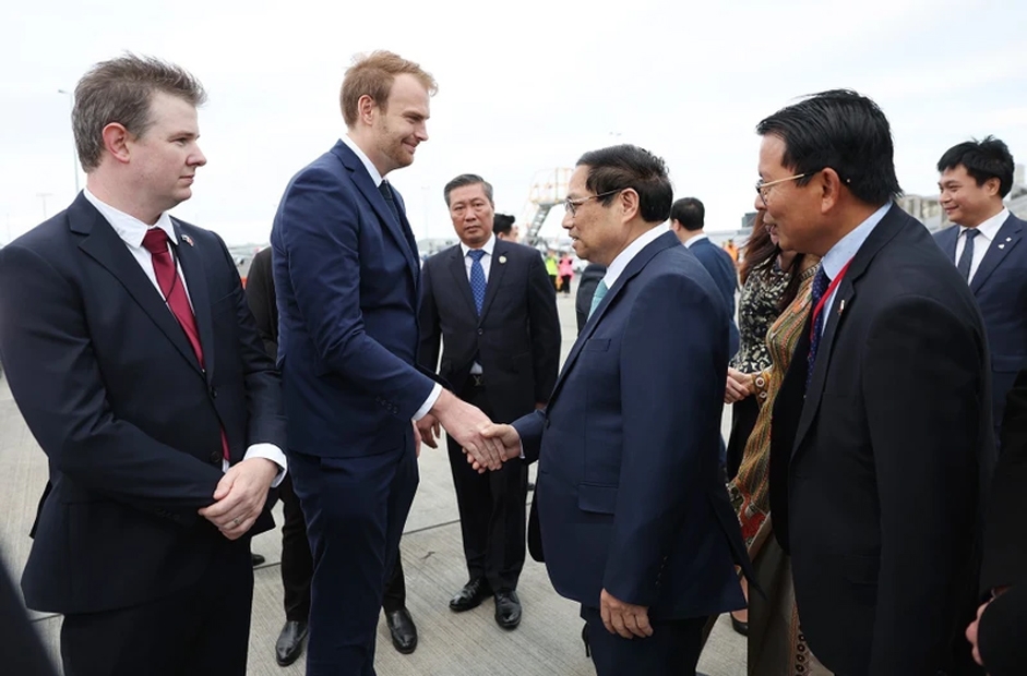 Thủ tướng Phạm Minh Chính và Phu nhân tới Auckland, bắt đầu thăm chính thức New Zealand