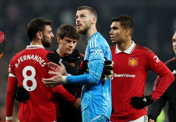 Các cầu thủ Man United lo lắng sau trận hòa như thua tại London

