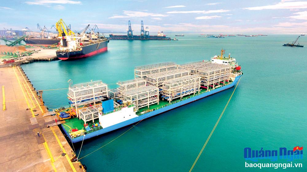 Doosan Vina xuất khẩu 11 module nặng 1.226 tấn sang Singapore.                                                    Ảnh: D.S
