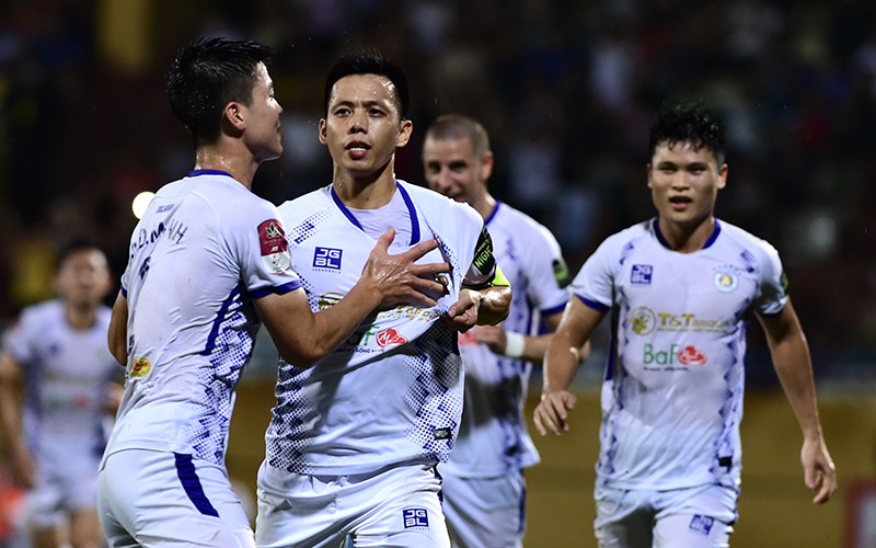  Hà Nội FC củng cố ngôi đầu bảng