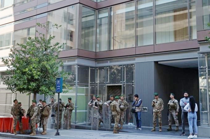 Đại sứ quán Thụy Điển ở Liban bị tấn công bằng bom xăng