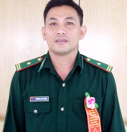 Thiếu tá Trương Bá Chuẩn.