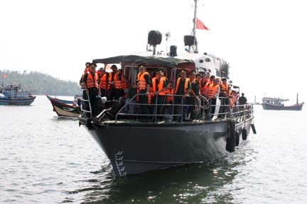 Huấn luyện cứu nạn trên biển của Bộ đội Biên phòng tỉnh.