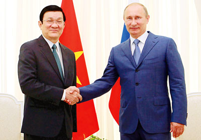 Tổng thống Liên bang Nga Vladimir Putin đón tiếp Chủ tịch nước Trương Tấn Sang.