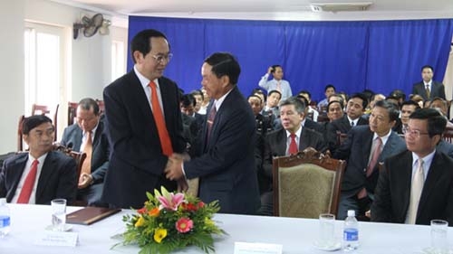Bộ trưởng Trần Đại Quang và Bộ trưởng Thoongban Sengaphon tại buổi lễ