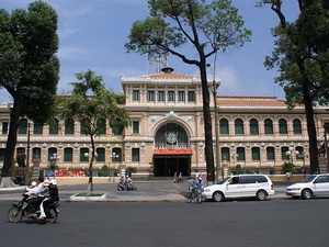 Tòa nhà Bưu điện Thành phố Hồ Chí Minh là một trong 5 công trình kiến trúc tiêu biểu trong danh sách bình chọn.