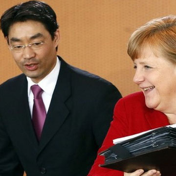  Phó Thủ tướng Đức Roesler (trái).