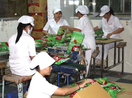 Sản phẩm bao bì Việt Phú được cung ứng cho các nhà máy thuộc Công ty CP Đường Quảng Ngãi.