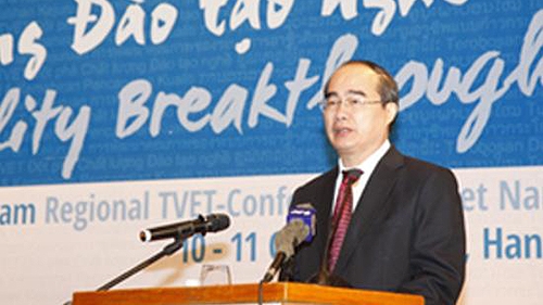 Phó Thủ tướng Chính phủ Nguyễn Thiện Nhân phát biểu tại Hội nghị khu vực về đào tạo nghề tại Việt Nam - Đột phá chất lượng dạy nghề (Ảnh: Chinhphu.vn)