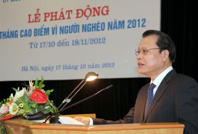 Phó Thủ tướng Vũ Văn Ninh kêu gọi các tổ chức, cá nhân trong và ngoài nước tiếp tục hỗ trợ người nghèo, giúp đồng bào đỡ khó khăn. Ảnh: VGP/Xuân Tuyến