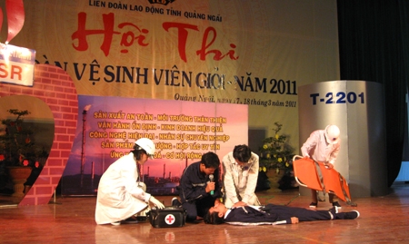 Hội thi An toàn vệ sinh viên giỏi do LĐLĐ tỉnh tổ chức năm 2011.