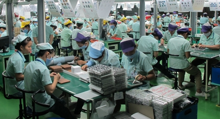 Dự án FDI sản xuất linh kiện điện tử của Foster (Nhật Bản) tại KCN Tịnh Phong được đưa vào hoạt động trong năm 2012.