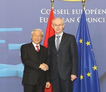 Tổng Bí Thư Nguyễn Phú Trọng và Chủ tịch Hội đồng châu Âu Herman Van Rompuy-Ảnh; TTXVN