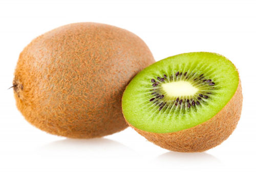  Rửa sạch vỏ kiwi và dùng luôn cả vỏ để ngừa bệnh ung thư - Ảnh: Shutterstock