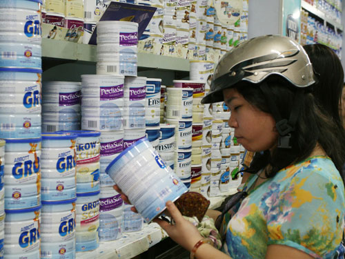 Chưa phát hiện các sản phẩm sữa Trung Quốc gây hại tại các siêu thị ở Hà Nội
