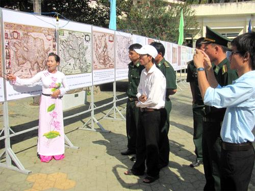 Những hình ảnh khẳng định chủ quyền biển đảo Việt Nam được giới thiệu rộng rãi đến nhân dân.