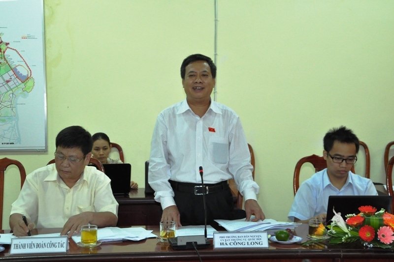 Ông Hà Công Long- - Phó Trưởng Ban Dân nguyện phát biểu tại buổi làm việc
