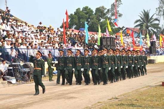 Lực lượng vũ trang Việt Nam là lực lượng chiến đấu trung thành và tin cậy của Đảng và nhân dân.                                                                                                                                                                                                                                                                Ảnh:P.V