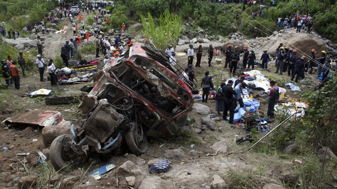  Hiện trường vụ tai nạn thảm khốc - Ảnh: Tân Hoa Xã
