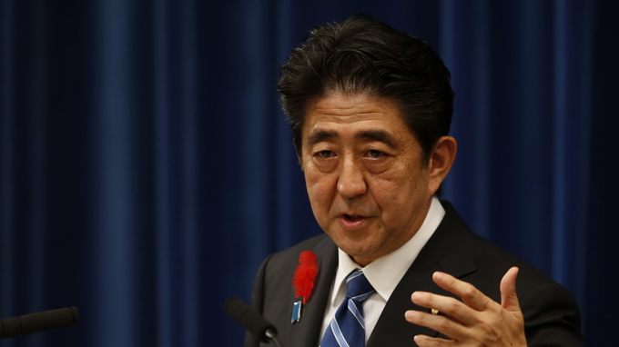 Thủ tướng Nhật Abe muốn giải quyết bất đồng với Trung Quốc và Hàn Quốc - Ảnh: Reuters