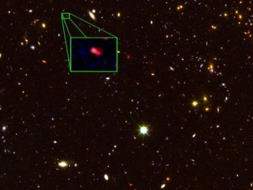 Hình ảnh thiên hà z8_GND_5296 do Hubble chụp lại - Ảnh: NASA