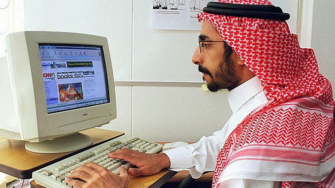 Thế giới sẽ sớm có địa chỉ web với đuôi là tiếng Ả Rập, Trung Quốc, Nga. Ảnh minh họa Getty Images