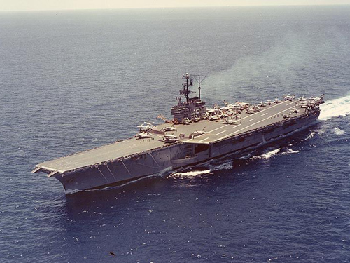 Tàu USS Forrestal - siêu phẩm một thời