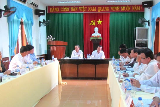 Phó Bí thư Tỉnh ủy Nguyễn Minh phát biểu tại buổi làm việc.