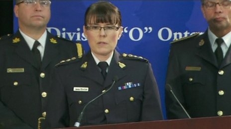 Tư lệnh Lực lượng cảnh sát hoàng gia Canada, bà Jennifer Strachan, trong cuộc họp báo về vụ bắt giữ gián điệp Trung Quốc ngày 1/12.