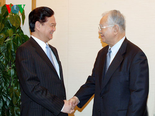 Thủ tướng Nguyễn Tấn Dũng và ông Yoneikura Hiromasa, Chủ tịch Liên đoàn Kinh tế Nhật Bản