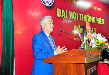  Quyền chủ tịch VFF Lê Hùng Dũng phát biểu tại đại hội