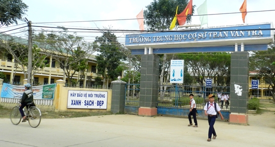 Ngôi trường mang tên Thượng tướng Trần Văn Trà.
