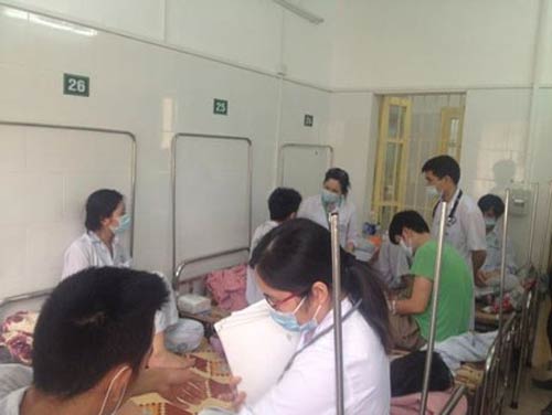 Bệnh nhân trị sởi ở khoa Truyền nhiễm BV Bạch Mai