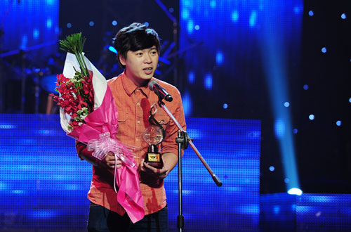  Tác giả Phạm Toàn Thằng nhận giải Bài hát của tháng với ca khúc "Bốn chữ lắm"