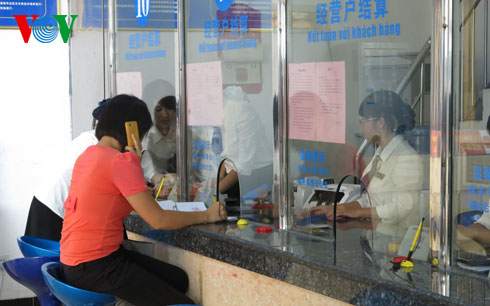 Giao thương kinh tế tại khu thương mại quốc tế Đông Hưng, Trung Quốc. (Ảnh: Vũ Hạnh)