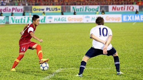     Tiền vệ Lâm Ti Phông (số 14) sẽ vắng mặt ở đợt tập trung tới của U19 VN.