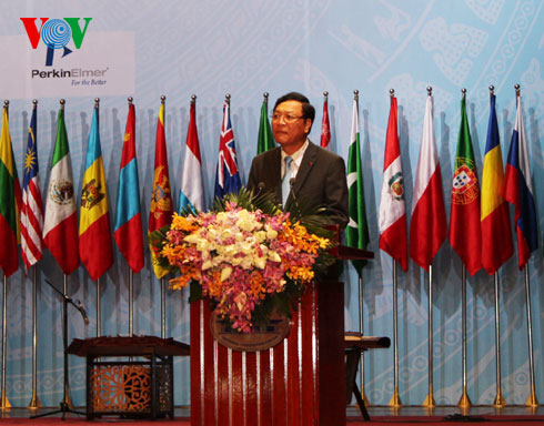 Bộ trưởng Bộ GD-ĐT Phạm Vũ Luận phát biểu tại lễ khai mạc IChO 2014