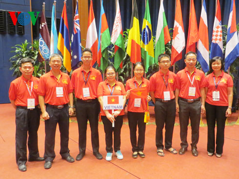  Cán bộ và các thí sinh Việt Nam tham dự IChO 2014