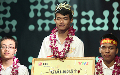 Nguyễn Trọng Nhân đã xuất sắc vượt qua các thí sinh khác, trở thành nhà vô địch "Đường lên đỉnh Olympia năm 2014" (Ảnh: Dân trí)