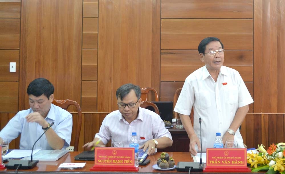 Chủ nhiệm Ủy ban Đối ngoại của Quốc hội Trần Văn Hằng phát biểu tại buổi làm việc.