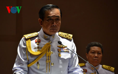  Nhà Vua Thái Lan chấp thuận tướng Prayuth Chan-ocha làm Chủ tịch NCPO