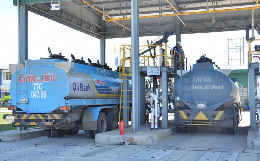 Nguồn xăng E5 Ron 92 của Công ty lọc hóa dầu Bình Sơn đảm bảo cung ứng ra thị trường.