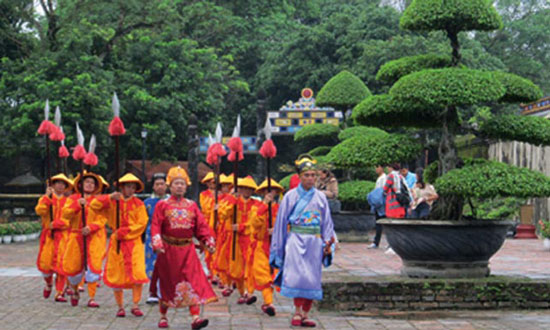 Du khách tham quan Đại nội Huế trong “Tháng vàng du lịch tại Khu di sản Huế” sẽ được thưởng thức nhiều hoạt động văn hóa cung đình Huế.