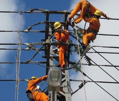 Sự cố đường dây 500 kV Đà Nẵng khiến cả 3 miền mất điện