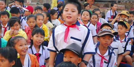 Trẻ em Việt Nam luôn thấp, bé hơn so với nhiều trẻ ở các nước trong khu vực ( ảnh MH)